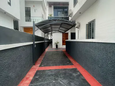 4 Bedroom Duplex