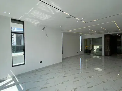 5 Bedroom Fully Detached