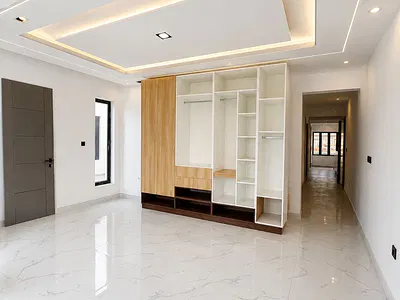 Contemporary 4 Bedroom Duplex with a Private Swimming Pool & BQ