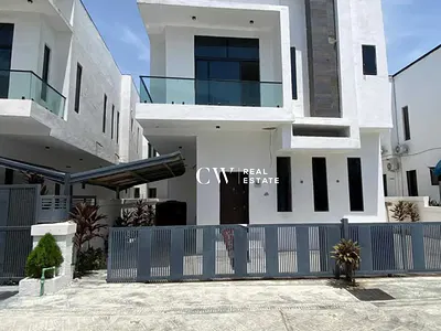 4 Bedroom Semi-Detached Duplex in Orchid