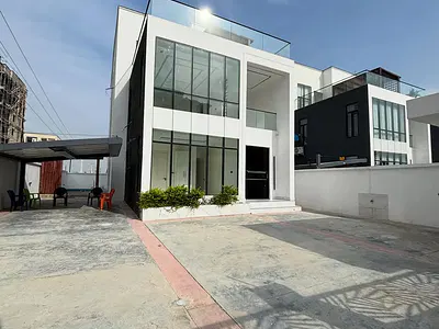 Luxury 5-Bedroom Fully Detached Smart Home with Open Terrace