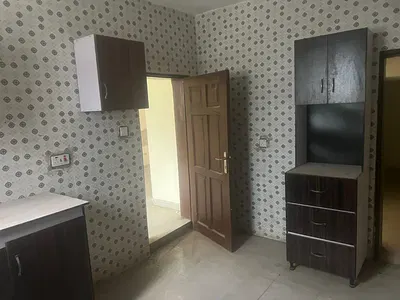 To Let Spacious 3 Bedroom Apartment