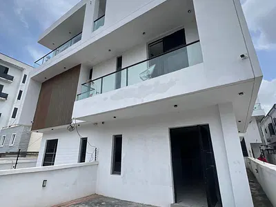 Luxury 4 Bedroom Semi Detached with Ba