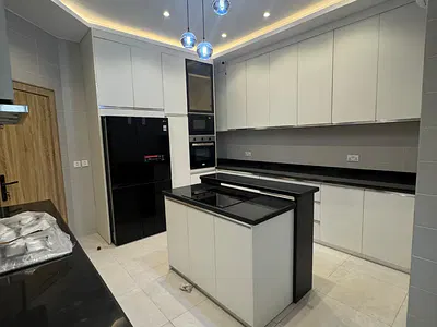 5 Bedroom Detached
