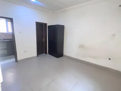 Standard Self-Contain