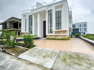 Contemporary 5 Bedroom Semi Detached Duplex with Pool, Cinema