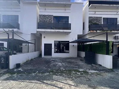 4 Bedroom Detached Duplex
