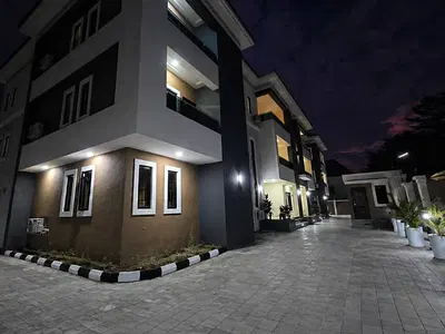 11 Units - Fully Serviced 3, 2 Bedroom and Studio Apartment