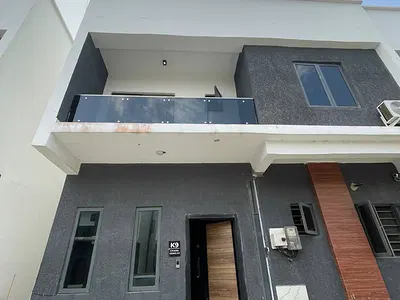 2 Bedroom Semidetached Terrace Duplex