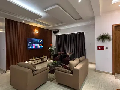 Luxury Fully Furnished 2-Bedroom Apartment (2ND Floor)