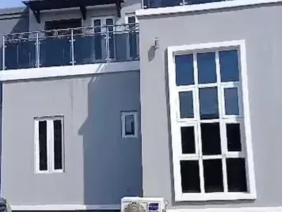 Luxury 5 Bedrooms Duplex with 2 Bedrooms BQ, Swimming Pool 100FT by 130FTF
