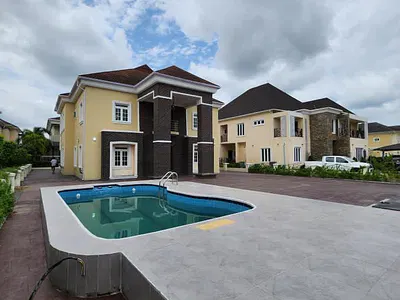 Luxury 5 Bedroom Detached Duplex with Pool and 2 BQS