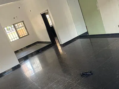 Spacious 3 Bedroom Apartment