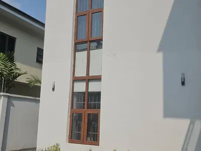 Fully Detached 6 Bedroom Duplex with a Security House and BQ