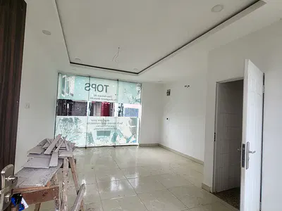 Luxurious Office Space or Shop Space