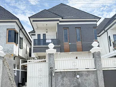 5bedroom Luxury Detached Duplex. with BQ
