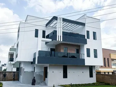 Luxury 5 Bedroom Detached Duplex with Penthouse
