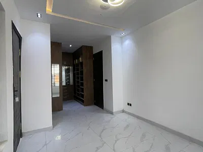 Luxury 5 Bedroom Fully Detached Duplex.