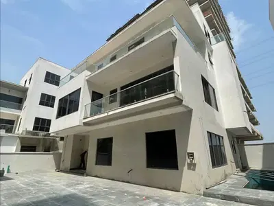 New 5bed Detached Duplex +BQ Elevator Pool, Gym, Home Office Space