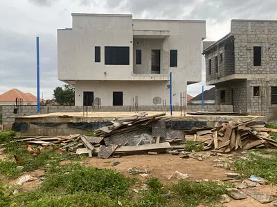 6 Units of 3 Bedroom Apartment
