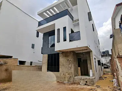 A Fully Detached 5bedroom Duplex with BQ