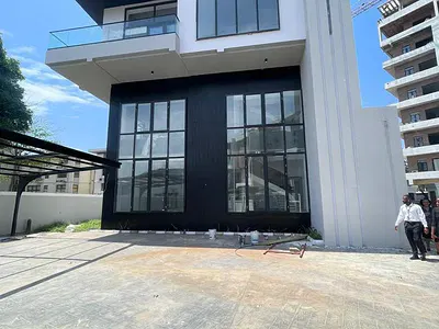 A Newly Built Smart Home 5bedroom Duplex