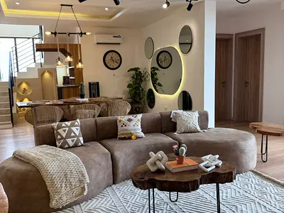 Delightful 4 Bedroom Maisonete