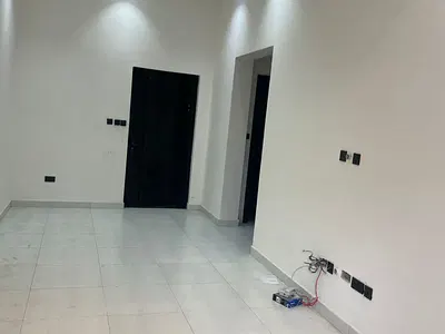 Just Out Brand New Serviced 2 Bedrooms Apartment with Elevator