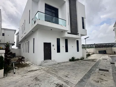 Brand New Large Fully Detached House