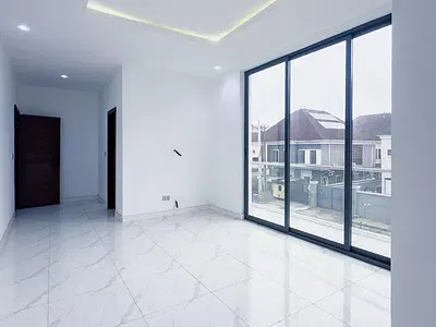 Lovely 3bedroom Apartment with an Elevator and a Gym