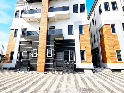 Exquisite 5-Bedroom Terrace Duplex with BQ & Swimming Pool
