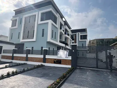 New 2 Bedroom Apartment with Balcony