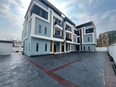 New 2 Bedroom Apartment with Balcony