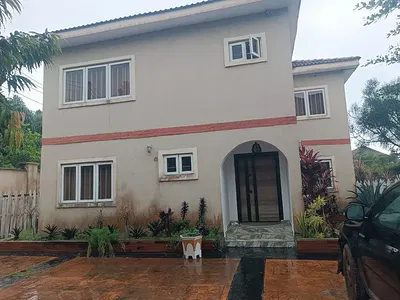 5 Bedroom Detached Duplex with 2 Bedroom BQ