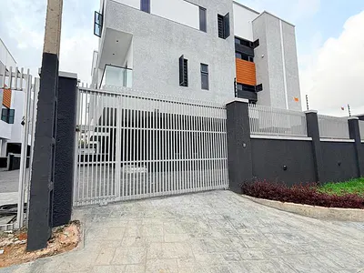 Exceptionally Spacious 4-Bedroom Semi-Detached Duplex + BQ