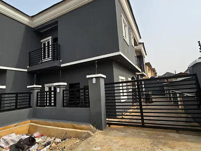 Direct Brief Price Slash Alapere, Lagos a Vacant and Newly Ren