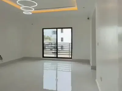 Luxurious 3 Bedroom Flat with BQ on First Floor.
