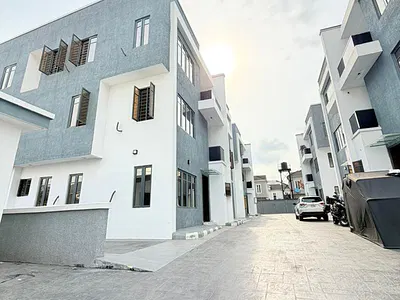 Exquisite 4 Bedroom Terrace Duplex