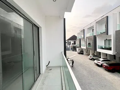 4 Bedroom Detached Duplex
