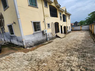 Spacious Two Bedroom Block of Flat
