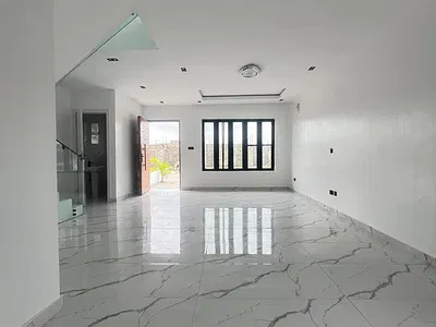 Luxury Three Bedroom Terrace with Excellent Finishing