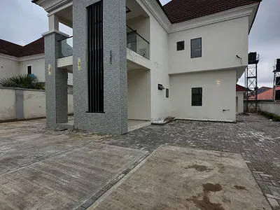 5 Bedroom Fully Detached Duplex + 2 Room BQ