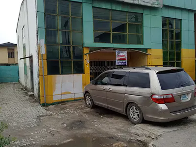 Commercial Building on 2 Floors