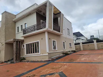Luxury 2 Bedroom Semi Detached Duplex