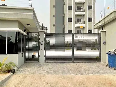 Luxury and Spacious with 24/7 Power