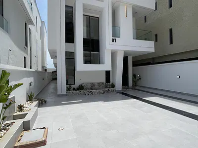 5 Bedroom Detached Duplex