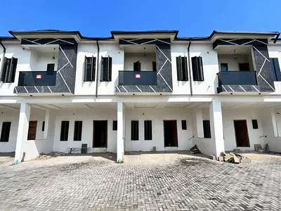 4 Bedroom Bedroom Terrace