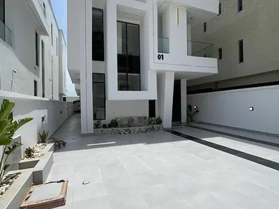 Five Bedroom Luxury Detached Duplex