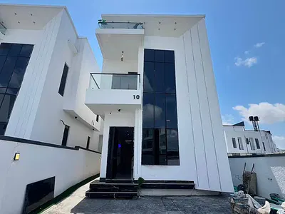 5 Bedroom Detached Duplex with BQ and Swimming Pool