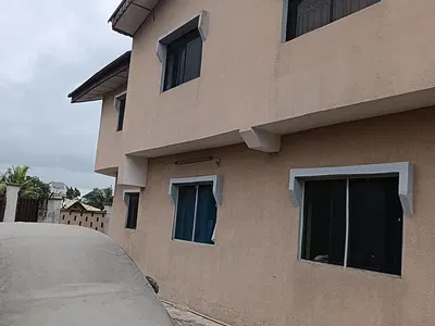 Well Maintained 3bedroom Flat at Iyana School LASU Igando Rd
